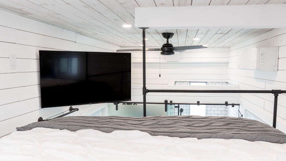 Westbank House | Tiny Home Escape!