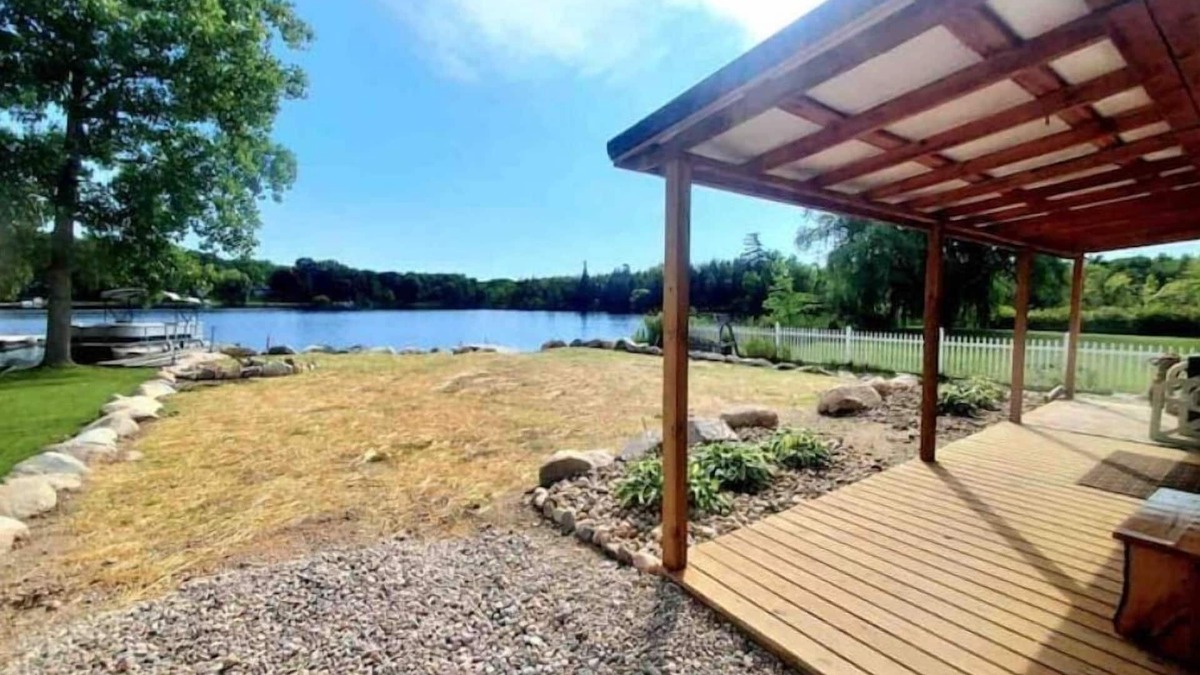 Six Lakes House | Tiny home, Horseshoe Lake!