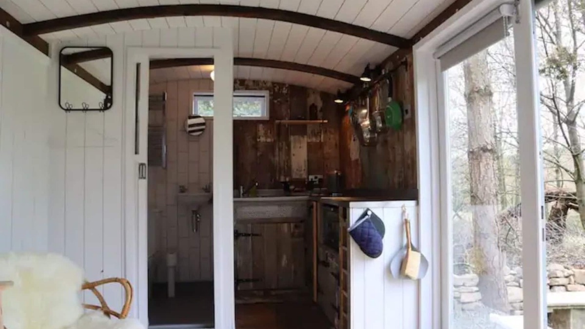 Rowlands Gill House | TINY HOME No.1 Railway Carriage with Stunning Views