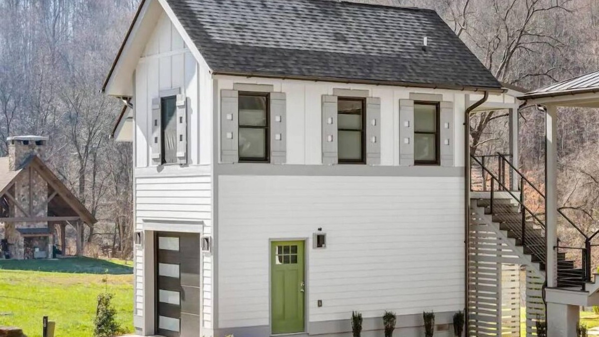Cullowhee House | Tiny Home Studio w/Gym + W/D