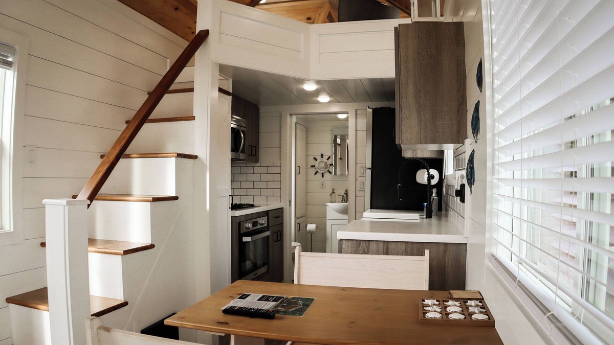 Copalis Beach Cottage | Tiny home Village