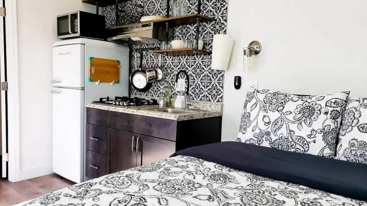 Estrella House | Tiny Home with Wi-Fi 3 mi. from Downtown Phoenixnn