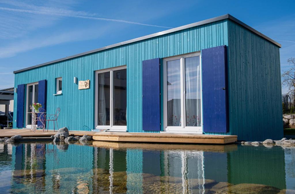 Perwang am Grabensee Apartment | Tiny-House mit großer Terrasse zum Genießen!