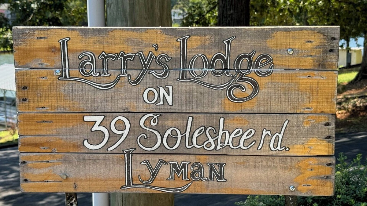 Lyman Cabin | Tiny house on Lyman Lake with hot tub