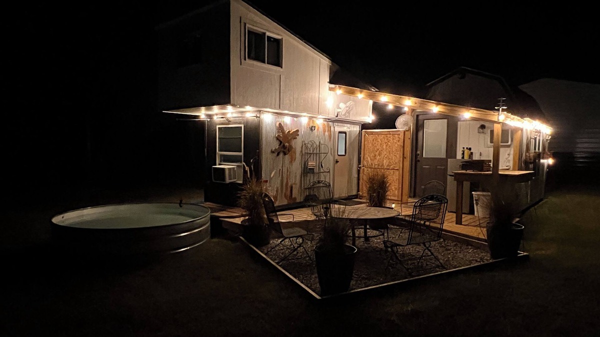 Ellisville Other | Tiny house on small farm minutes away from HGTV's Hometown Laurel & Hattiesburg