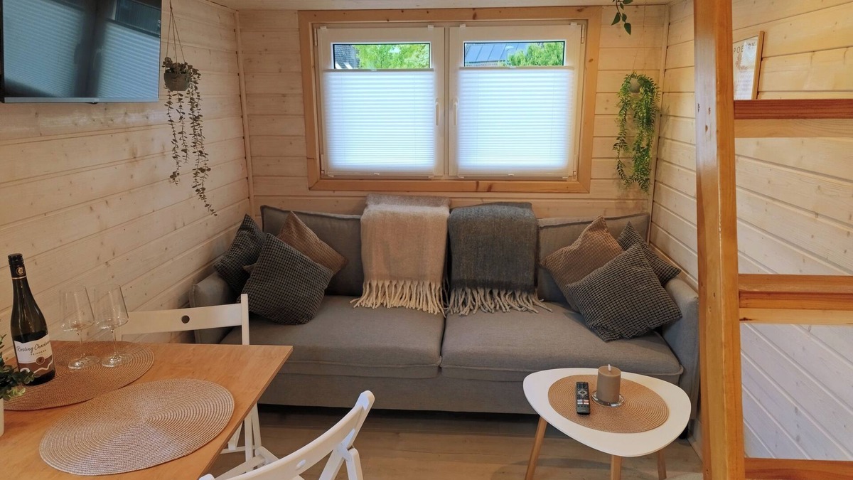 Luechow House | Tiny house with sauna barrel in Wendland