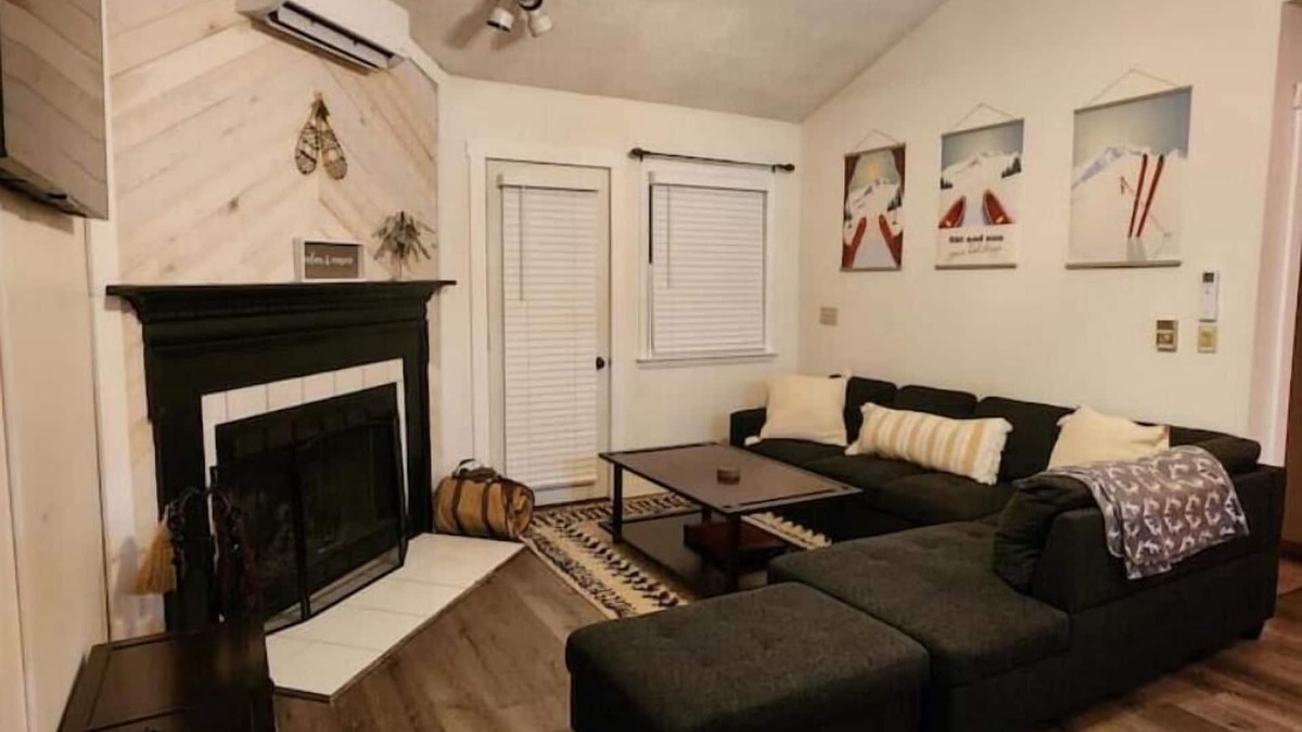 Union Dale House | Tioga Townhouse: Escape to Nature - Cozy 2BR Stay