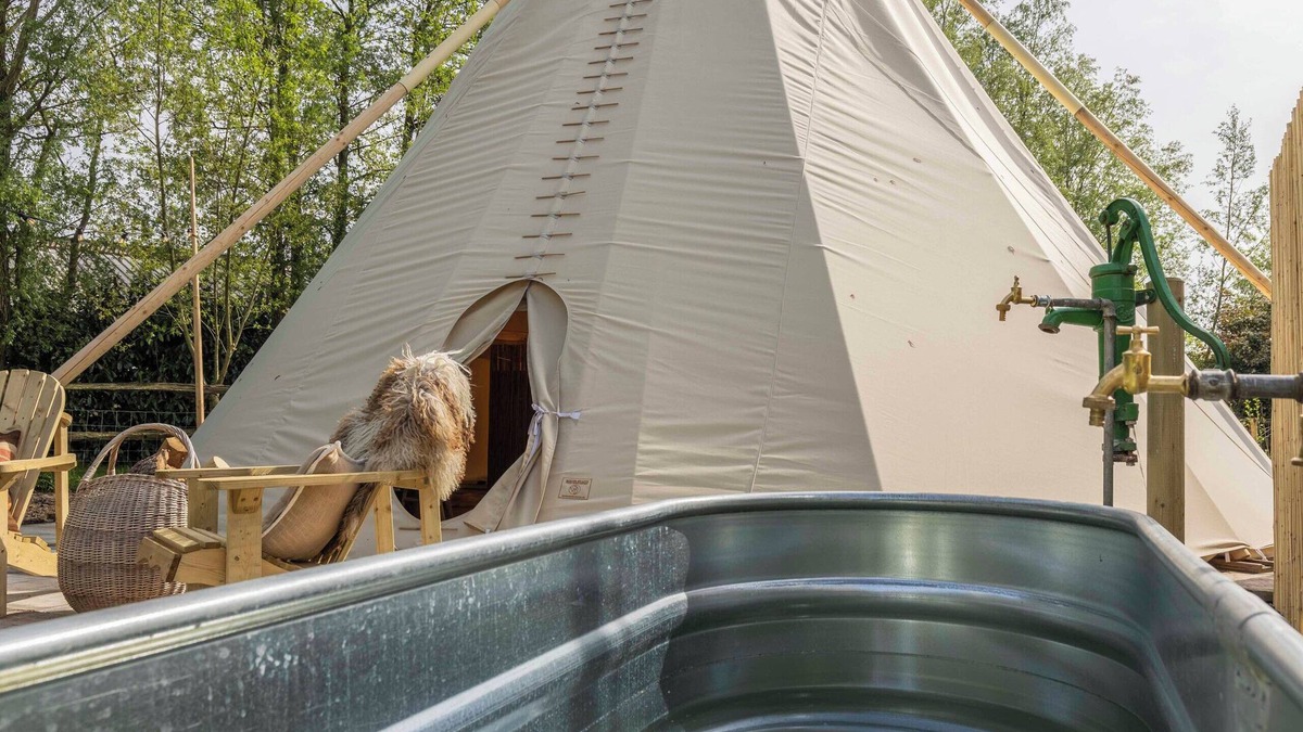Lembeke RV Rental | Tipi Bo Deluxe