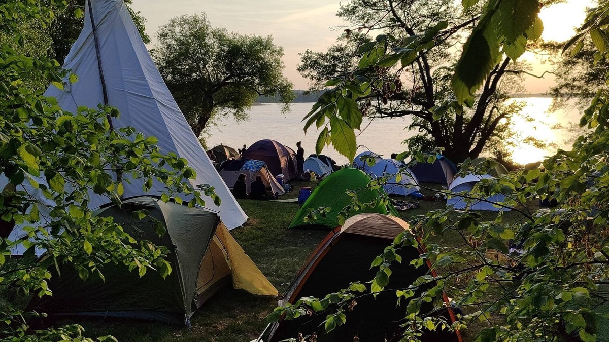 Oberhavel RV Rental | Tipi camp for groups directly on the lake, lake district