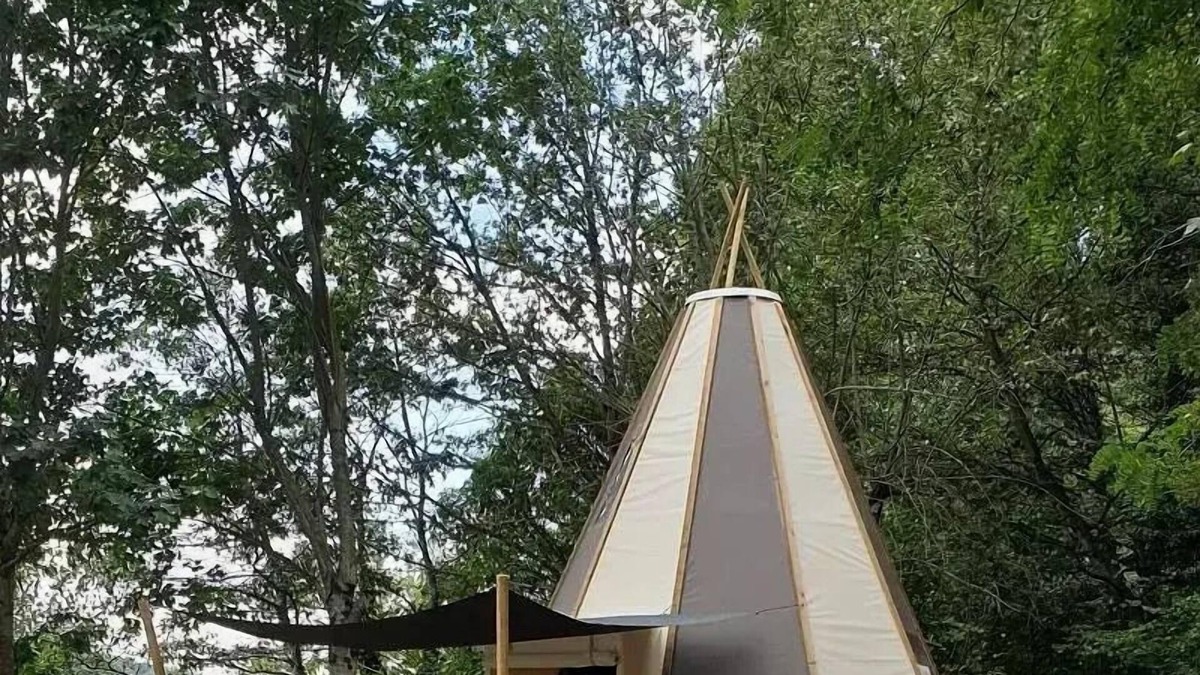 Laussac Cabin | Tipi home 34m2 (3 Schlafzimmer) ohne Toiletten 5 Personen