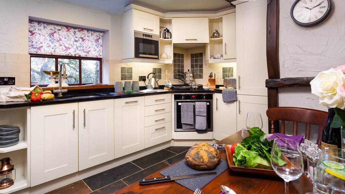 Crosthwaite Cottage | Tipsy Gin Cottage