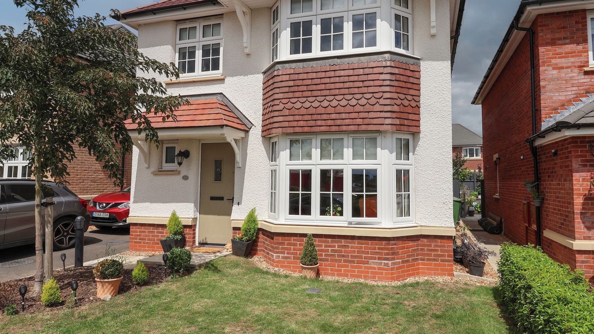 Nantwich Cottage | TIPTON TOWERS, pet friendly, with a garden in Nantwich