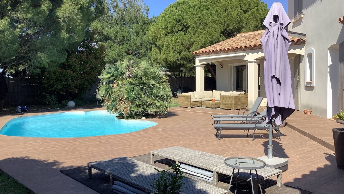 Meze House | Titre Provisoire