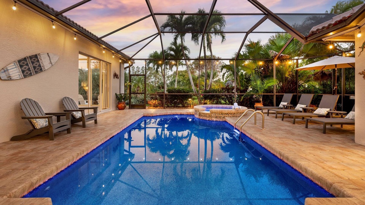 Central Naples House | Tivoli Paradise Salt Pool & Spa Villa with a Water View! King Beds!
