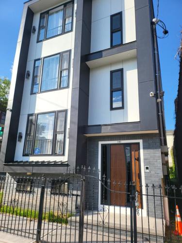 Newark Apartment | Tkc Villa
