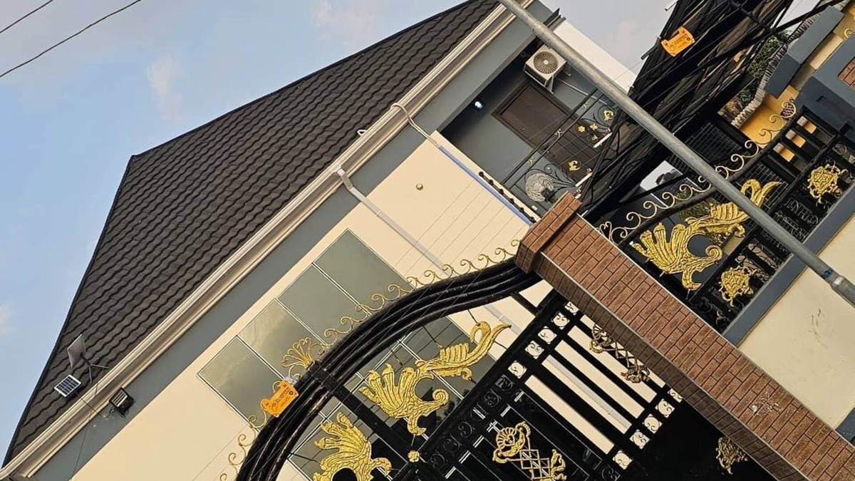Ibadan Apartment | TM Luxe Stays Apartment