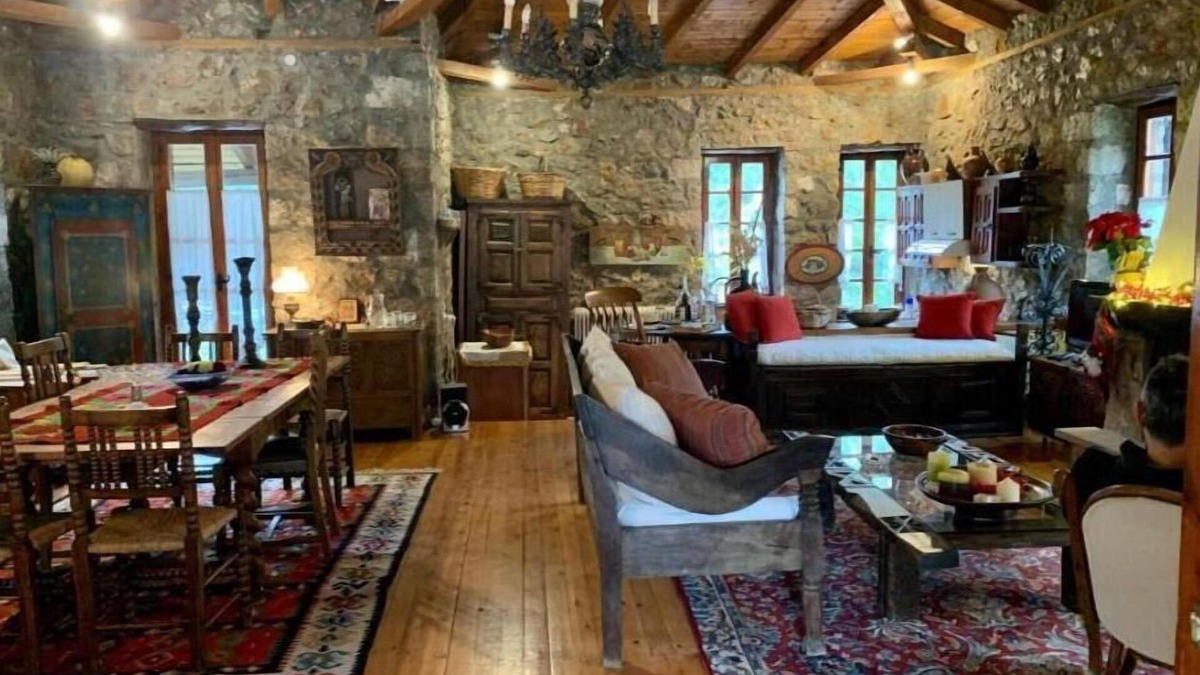 Kefalochori House | tnMARIOLATA STONE