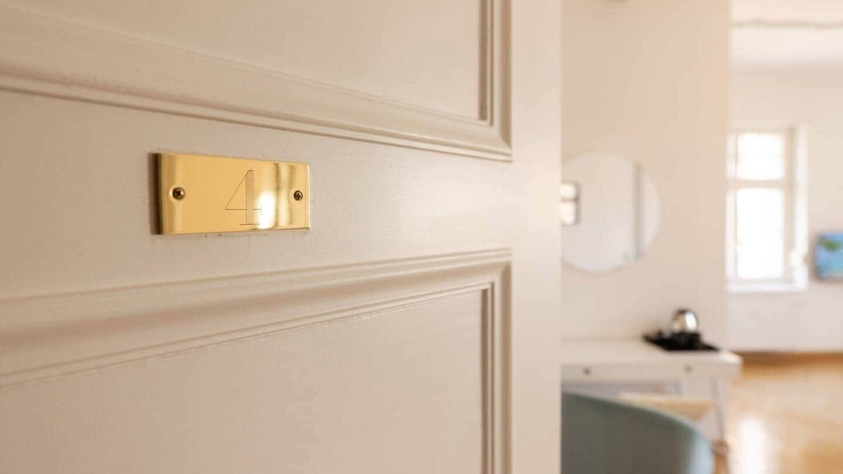 Stendal House | To complete