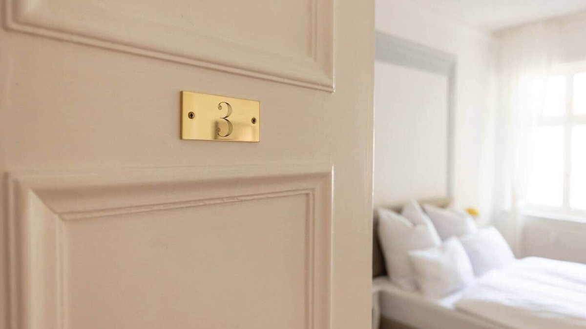 Stendal House | To complete