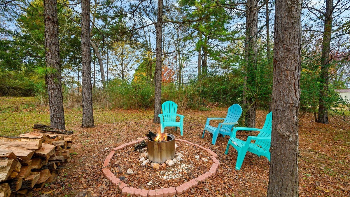 Broken Bow Cabin | To the Moon Cozy Studio for 2