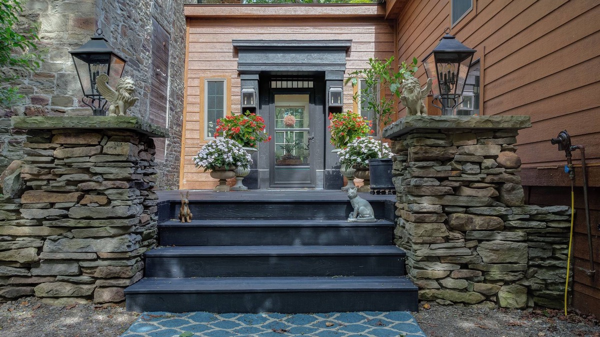 Fly Creek House | Toad Hall 1820s Historic Estate