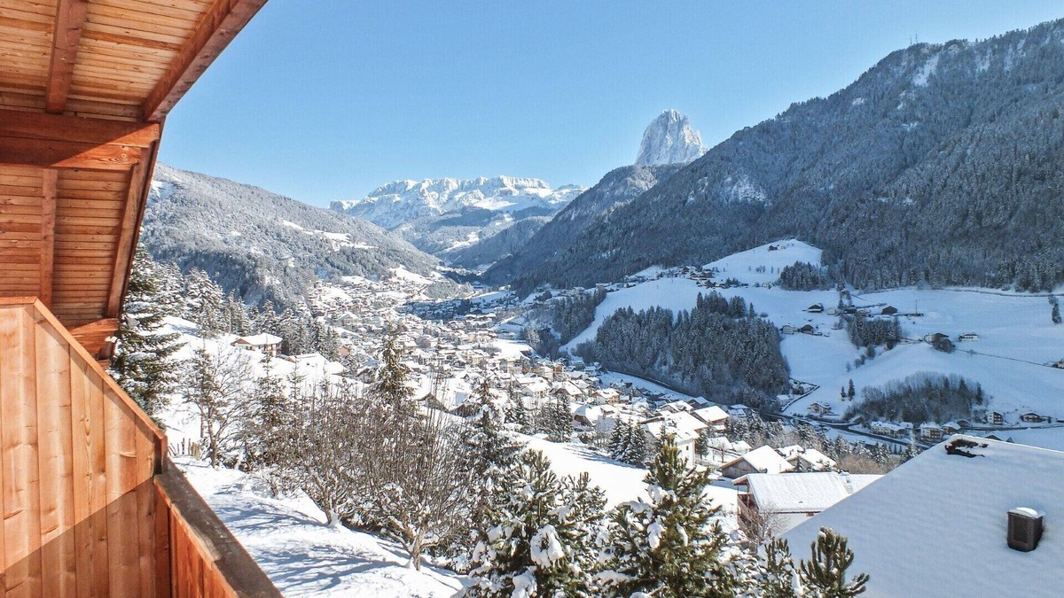 Ortisei Apartment | Together Apartments Martina 1+2 can accommodate up to 12 people.