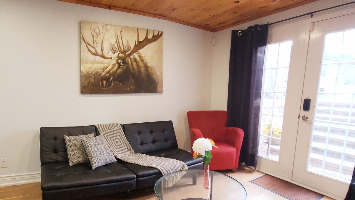 Courtice House | Together Time Getaway, Just 3 Mins to Hwy 401