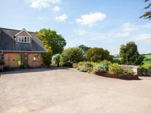 Dorchester House | Tokenhill Cottage