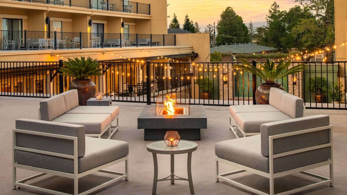 Los Gatos Hotel | Toll House Hotel Los Gatos