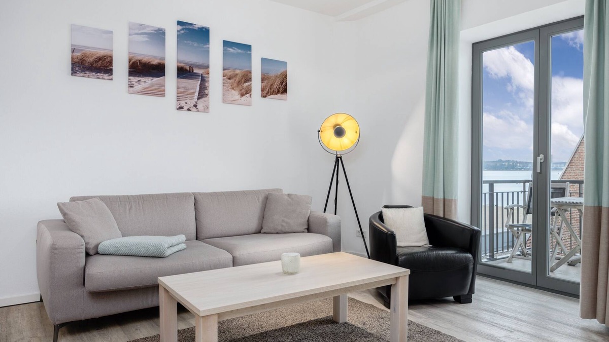 Wismar Apartment | Tolles Ferienapartment mit Balkon in Erstklassiger Lage im Hafen von Wismar