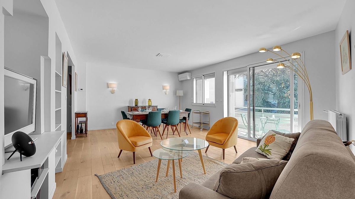 Guilhemery Apartment | TOLLYMORE - T3 avec parking privé