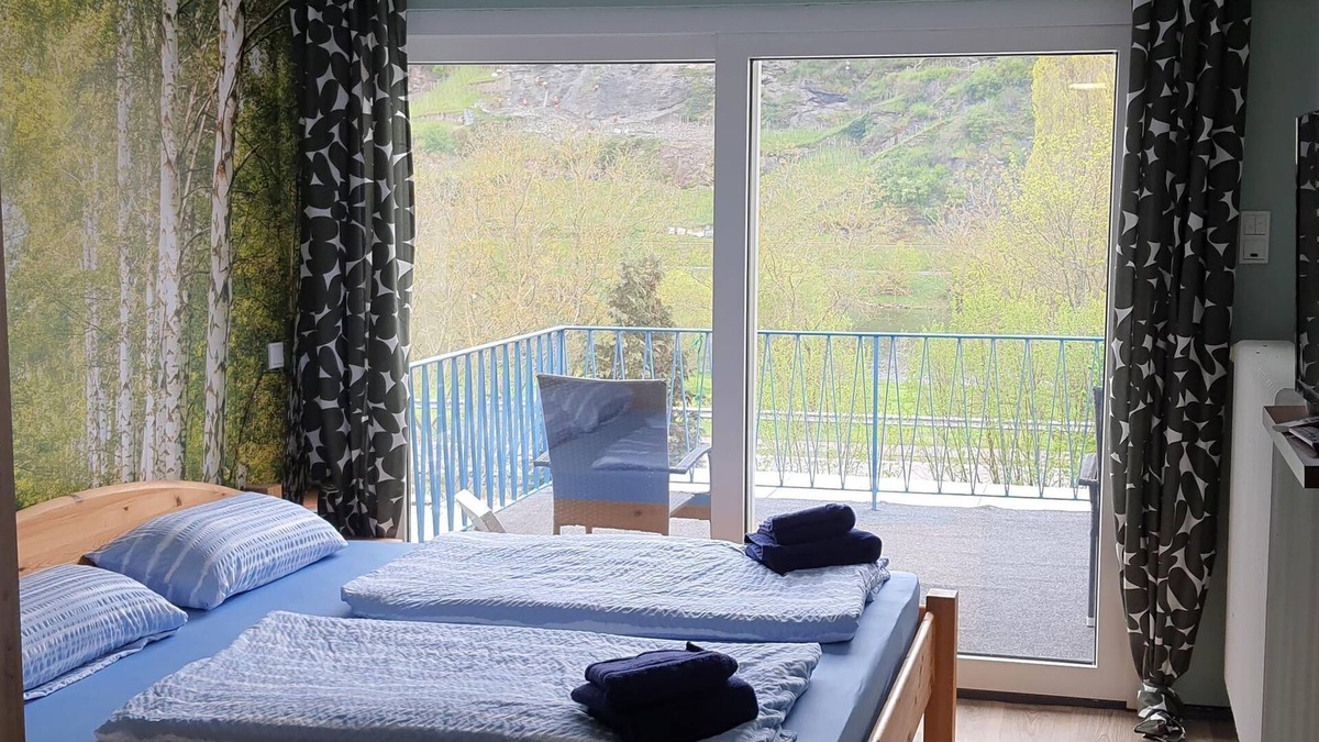 Burg Apartment | "Tom's Suite" - Reiswieserhof