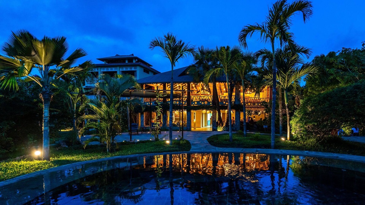 Diani Beach Hotel | Tombo House
