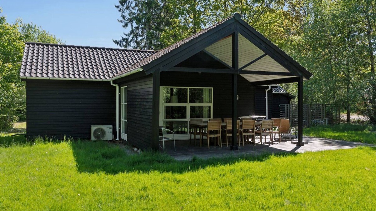 Skygge House | "Tomine" - 40km to the fjord by Interhome