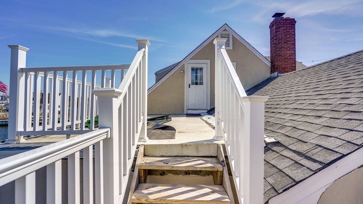 Point Pleasant - Toms River Apartment | Toms River Apartment w/On-Site Canal Access!