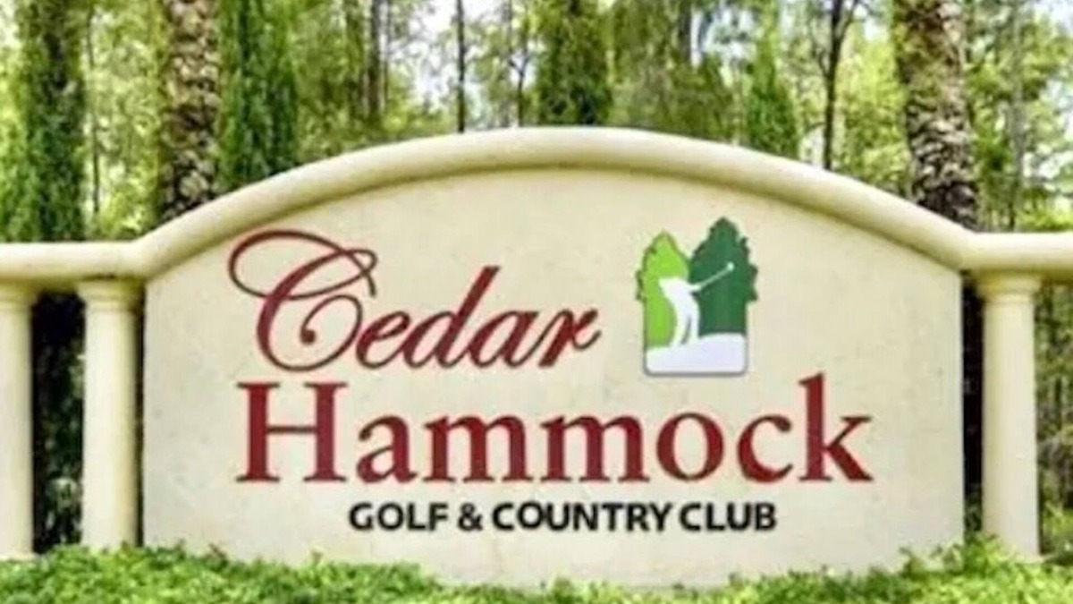 Naples Condo | Top Floor Condo with Panoramic View of Golf Course & Lake