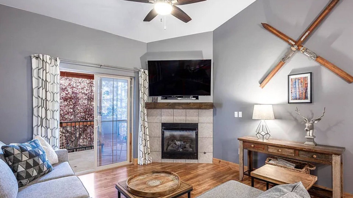 Bear Hollow Village Condo | Top floor family friendly condo in prestigious Bear Hollow Village