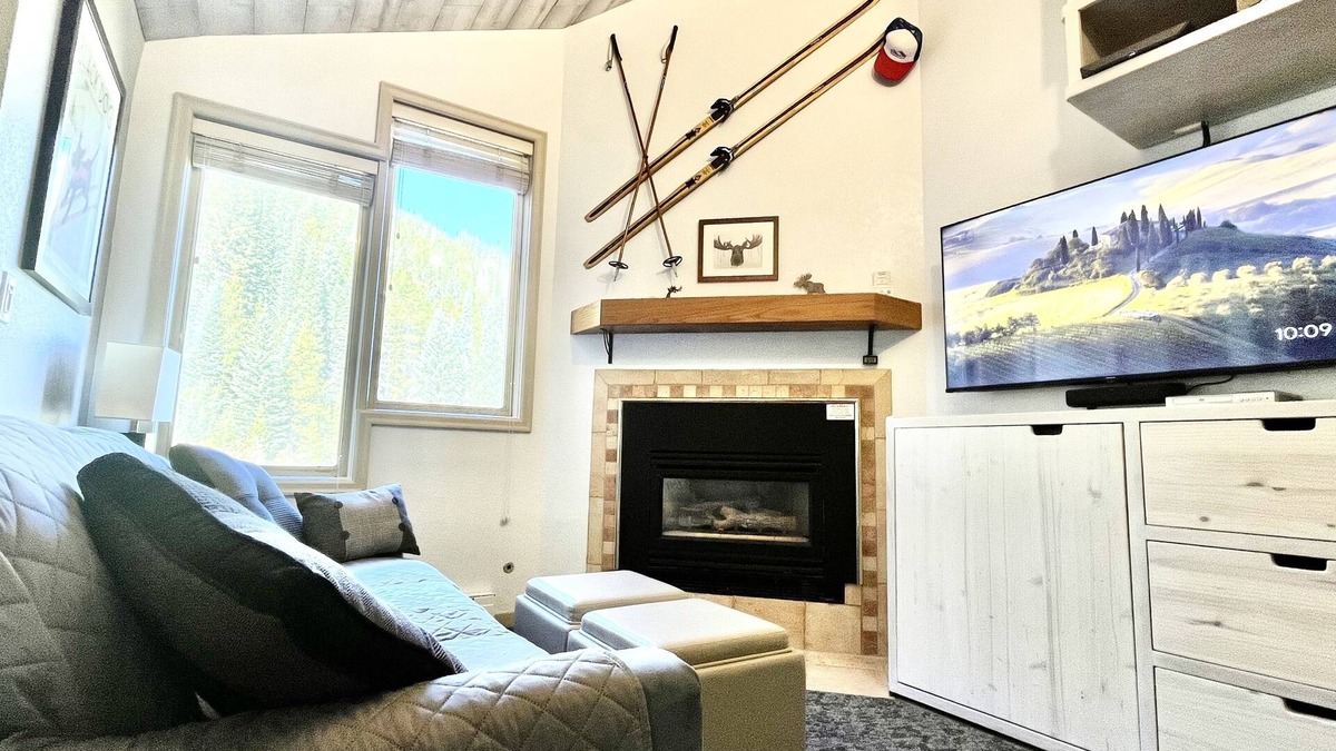 Winter Park Apartment | Top floor unit on The Corridor! Beautiful alpine views! 5 min. walk to WP Base!