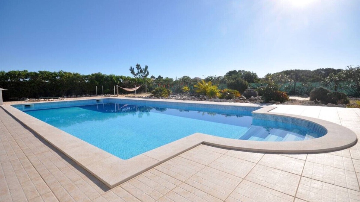 Aljezur Villa | TOP! Heating and air conditioning - villa with pool on a large plot in a quiet location