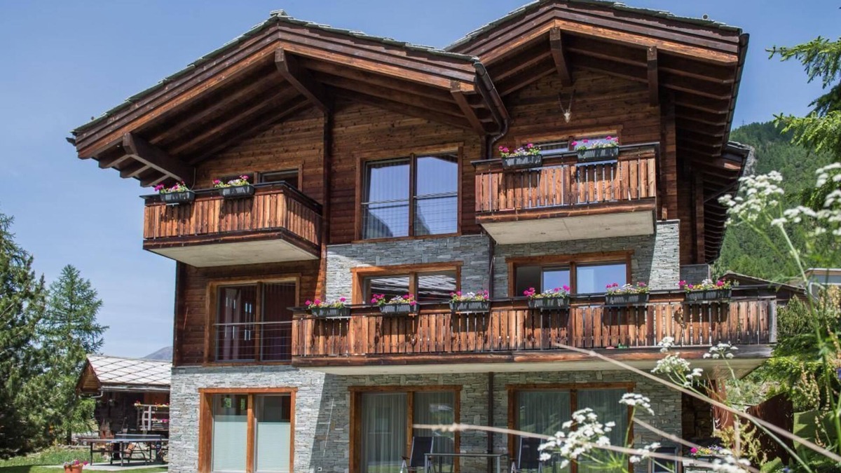 Zermatt Ski Chalet | Top holiday apartment Monte Rosa (SkiIn/SkiOut)