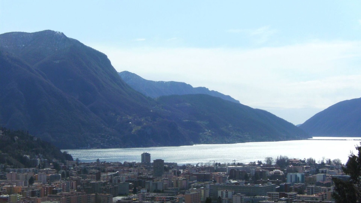 Porza Apartment | Top lake view of Lake Lugano