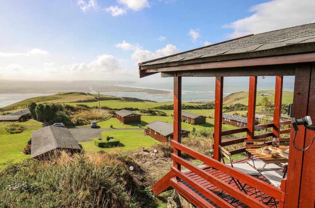 Aberdovey House | Top Of The World Lodge