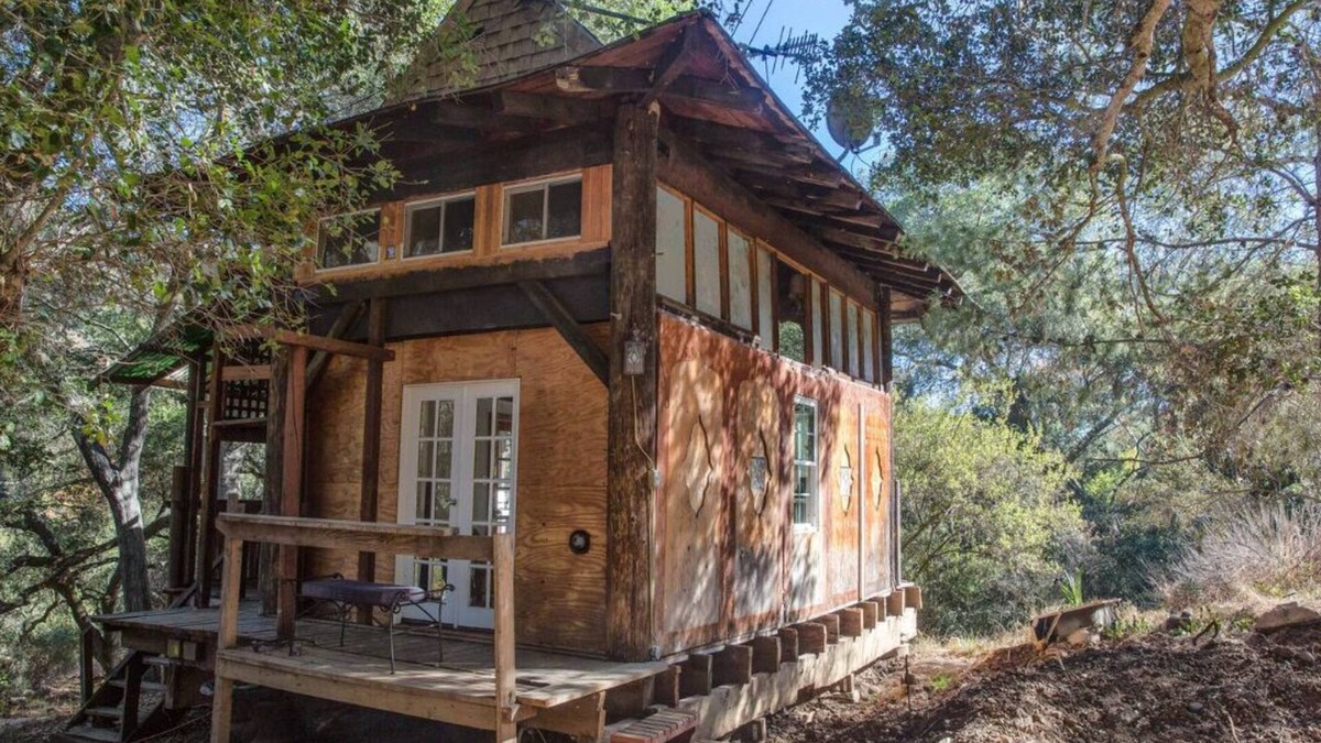 Topanga Cabin | Topanga Japanese Tea House + Private Creek + Mountain Trails.
