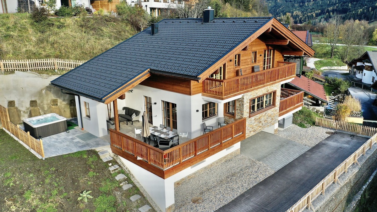 Muehlbach Am Hochkoenig House | TOPCHALET with heated covered outdoor whirlpool, sauna and Hochkönigcard