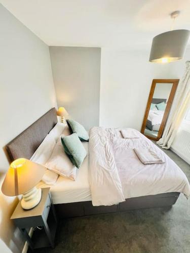 Street Apartment | Tor View Flat