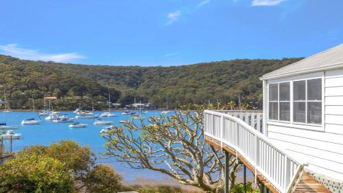 Hardys Bay House | 'Torcello - Waterfront on the Bay' by HolidayCo