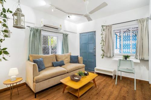 Bandra West Apartment | Tori 1BHK Bandra W by The Bombay Home Company