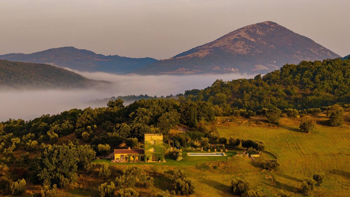 San Giovanni del Pantano Villa | Torre Meraviglia by Miani Group