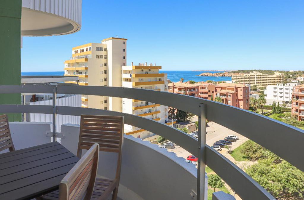 Praia da Rocha Apartment | Torre Verde - Free Parking - Swimming pool - Sea View - BY BEDZY