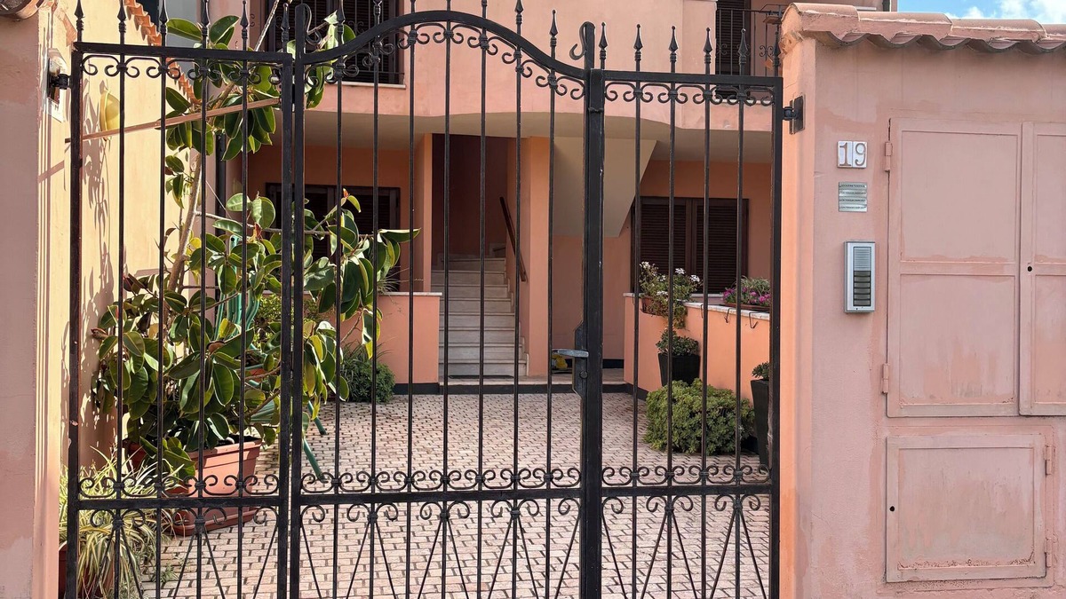 Torre Grande Apartment | Torregrande free since Aug. 15